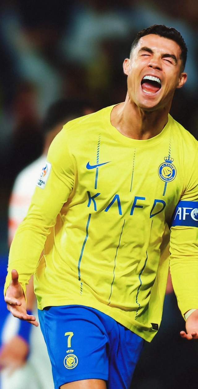 哈兰德焦点对战，C罗与90激战西班牙队分钟，领先优势明显胜负难料！